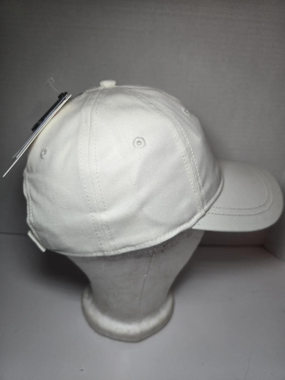 White Embroidered Roxy Baseball Cap - Minimal Script Logo - Picture 2 of 6